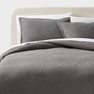 Open Box - Threshold - King Washed Waffle Weave Duvet Cover and Sham Set  Gray